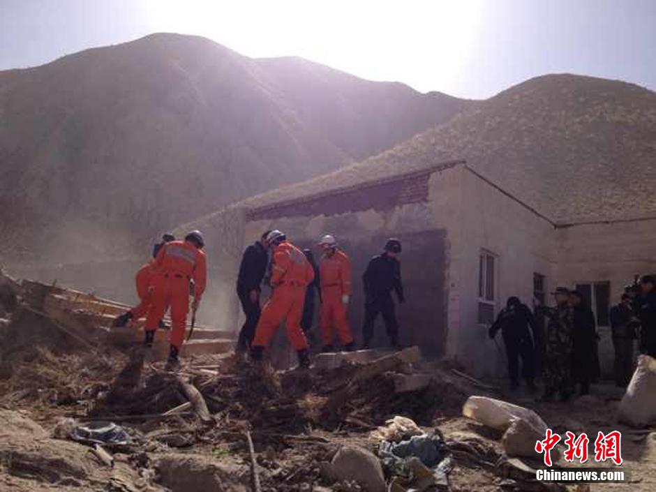 新闻头条下载免费：免费资讯APP市场的暗流与机遇